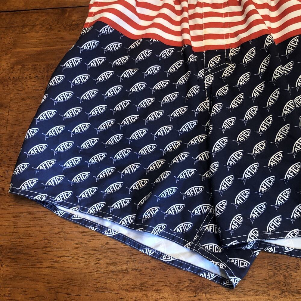 AFTCO Swim Trunks Mens Medium Red White Blue American Flag Swimwear Fishing - Picture 4 of 12